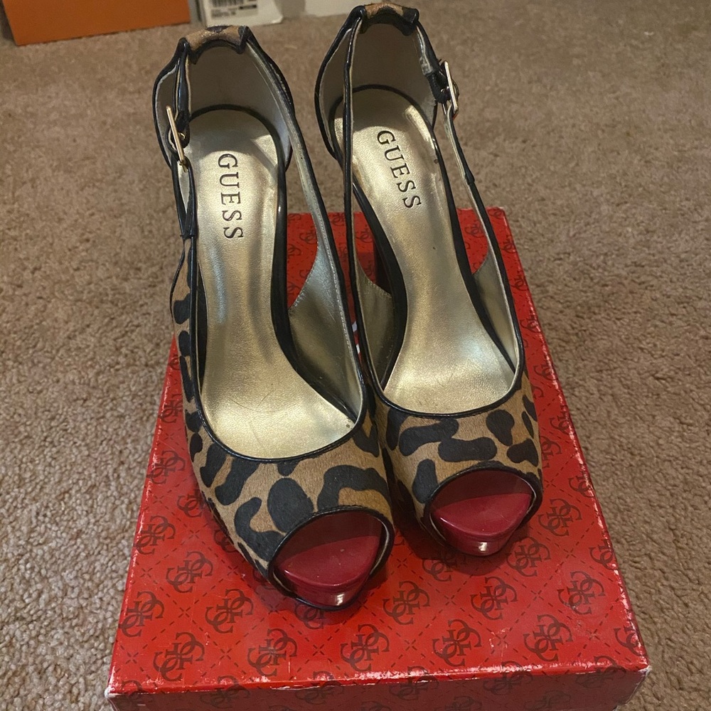 Guess peep toe sling back heels